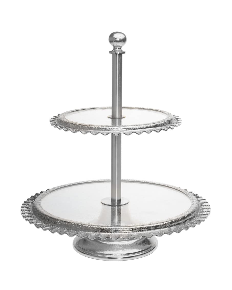 Pastelera dos niveles con orilla en olán plateado.