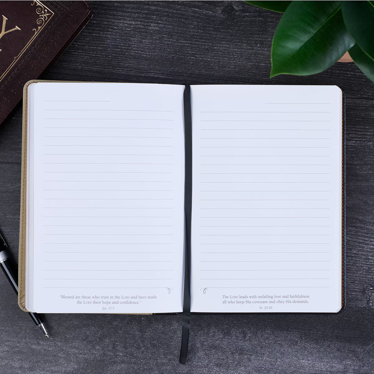Journal con elástico "Trust"