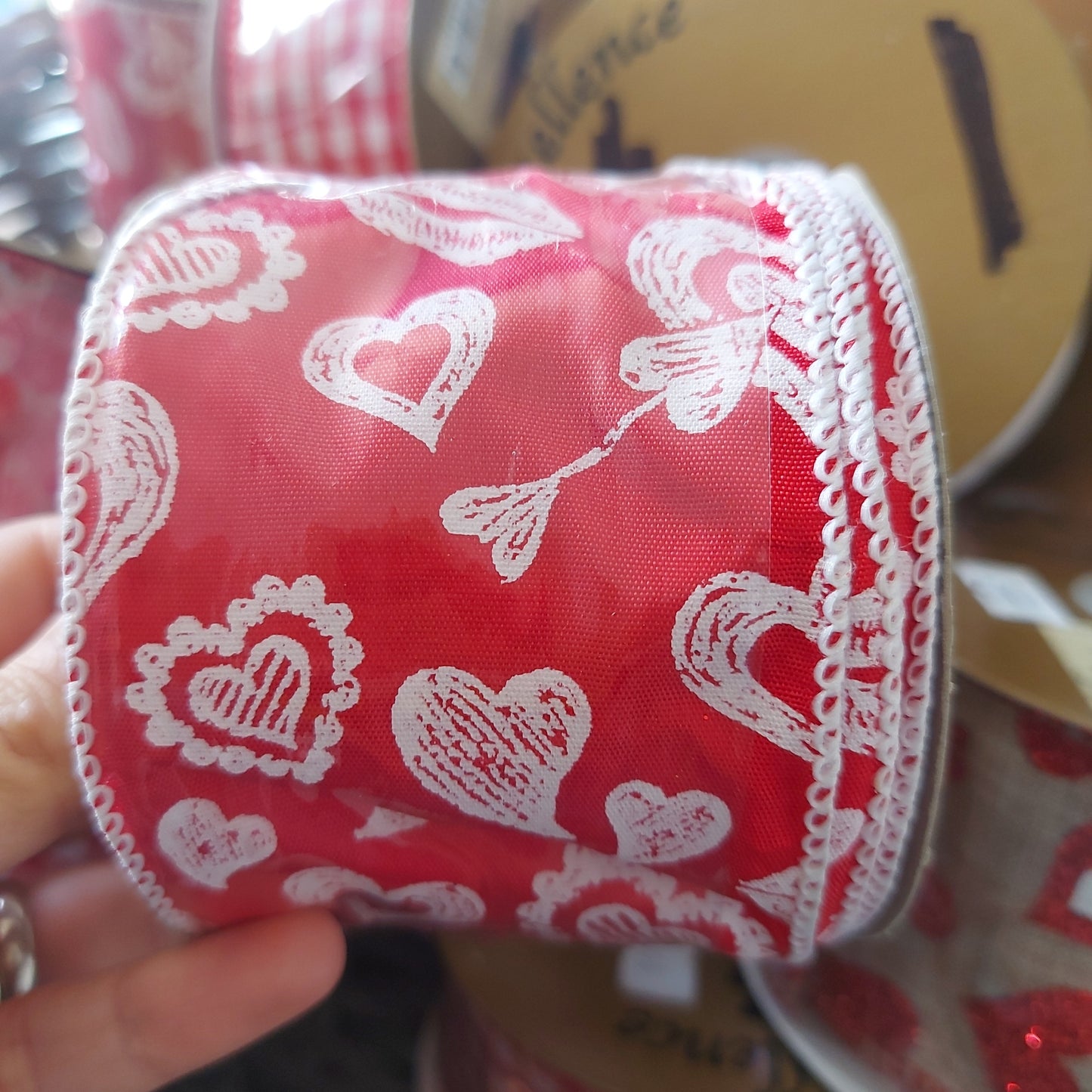 Listón corazón rojo