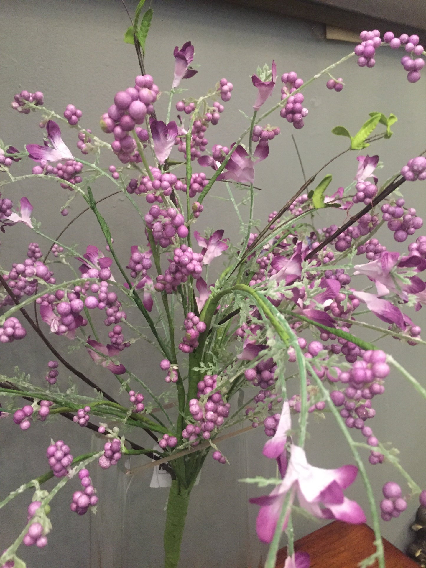 Follaje artificial tipo Baya de Sauce (por pieza)