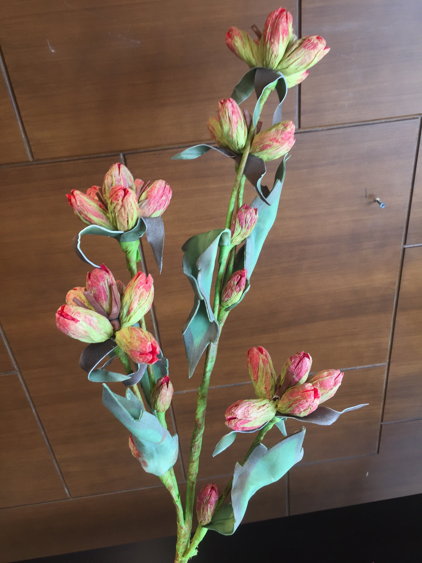 Rama de Orquídea en botón naranja(por pieza)