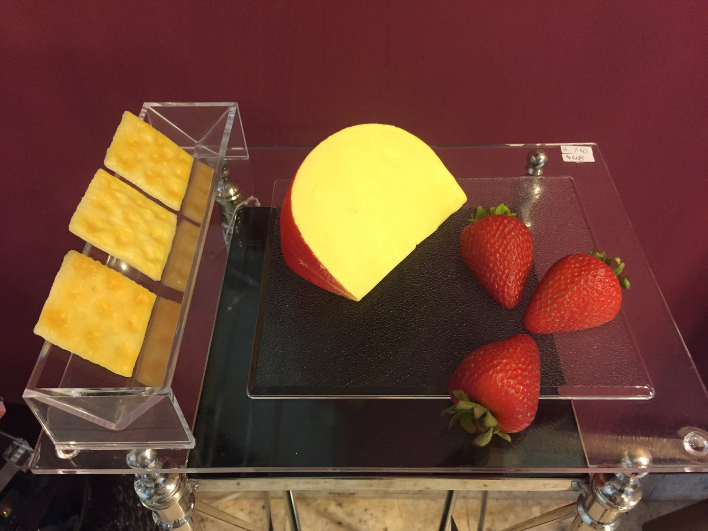 Tabla con galletero de acrílico