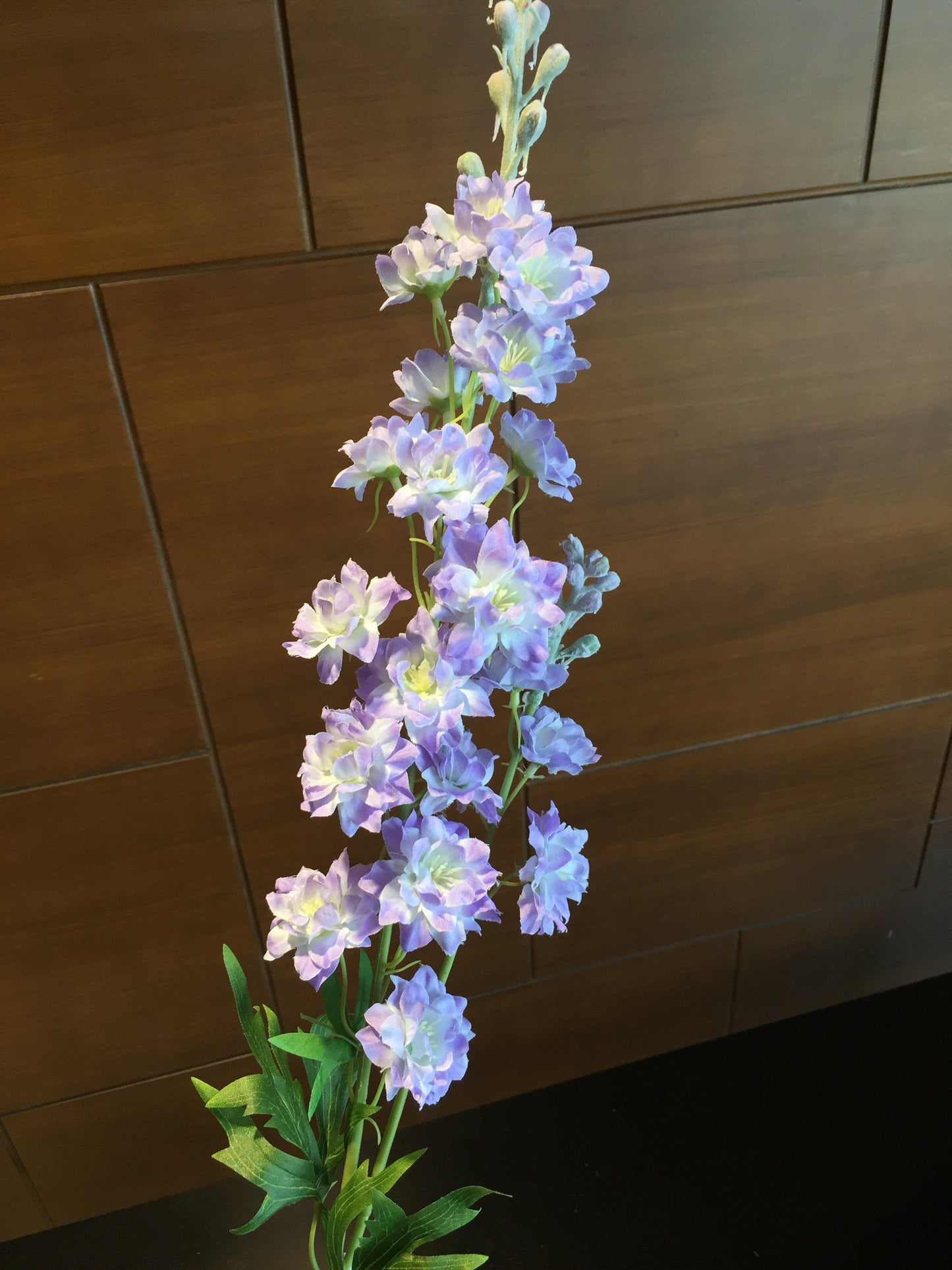 Flor artificial tipo Larkspur (por pieza disponible en: Blanca, Rosa, Lila y Azul)