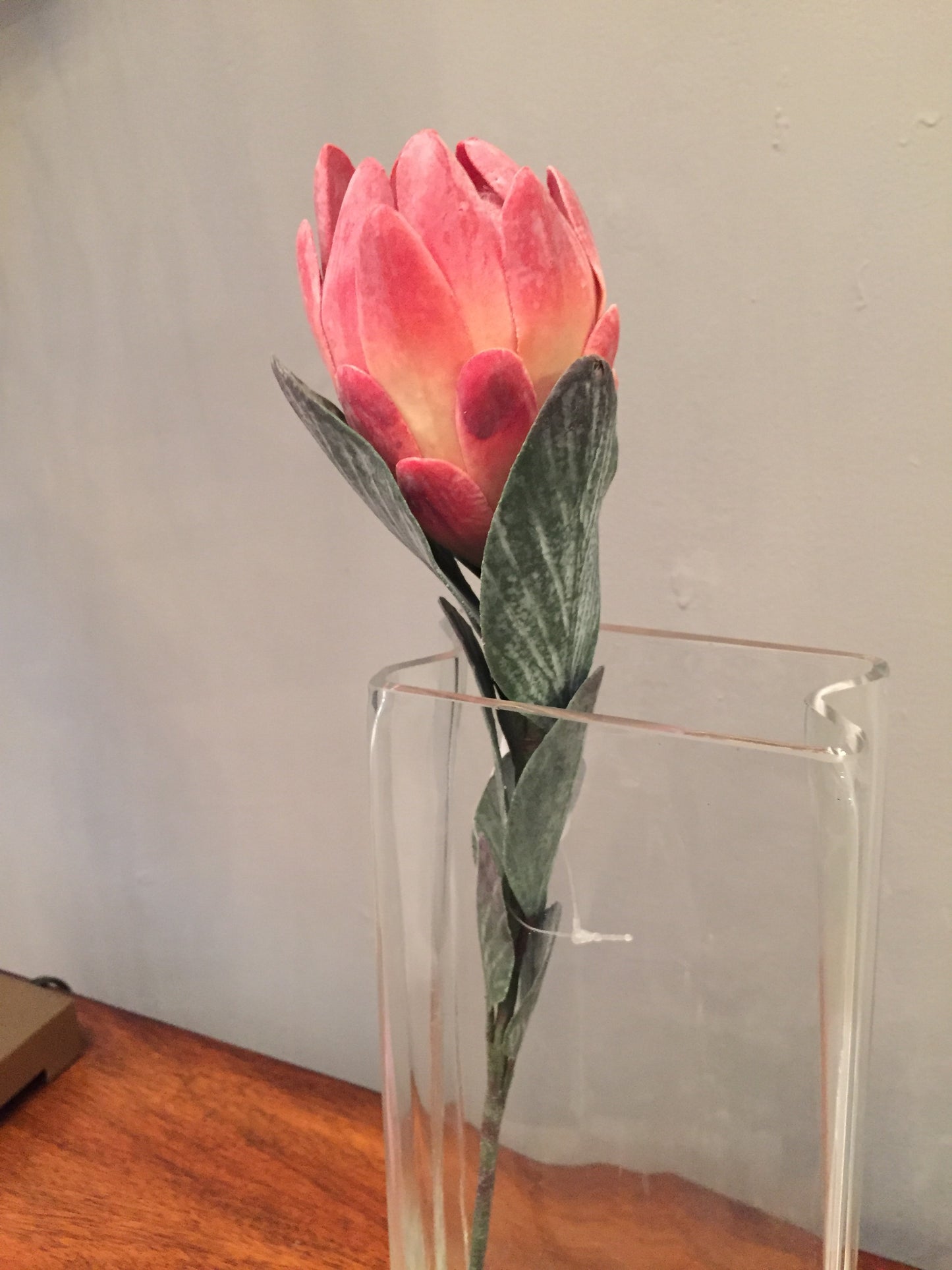 Flor artificial tipo Protea (por pieza)