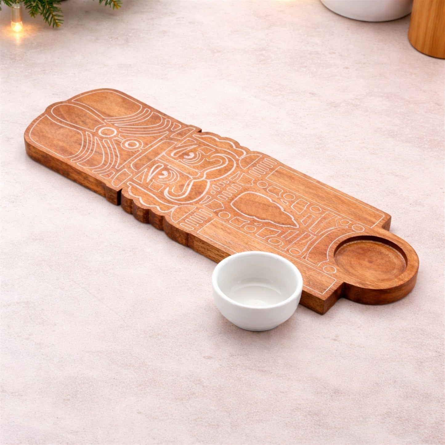 Platón y Bowl Cascanueces 17"