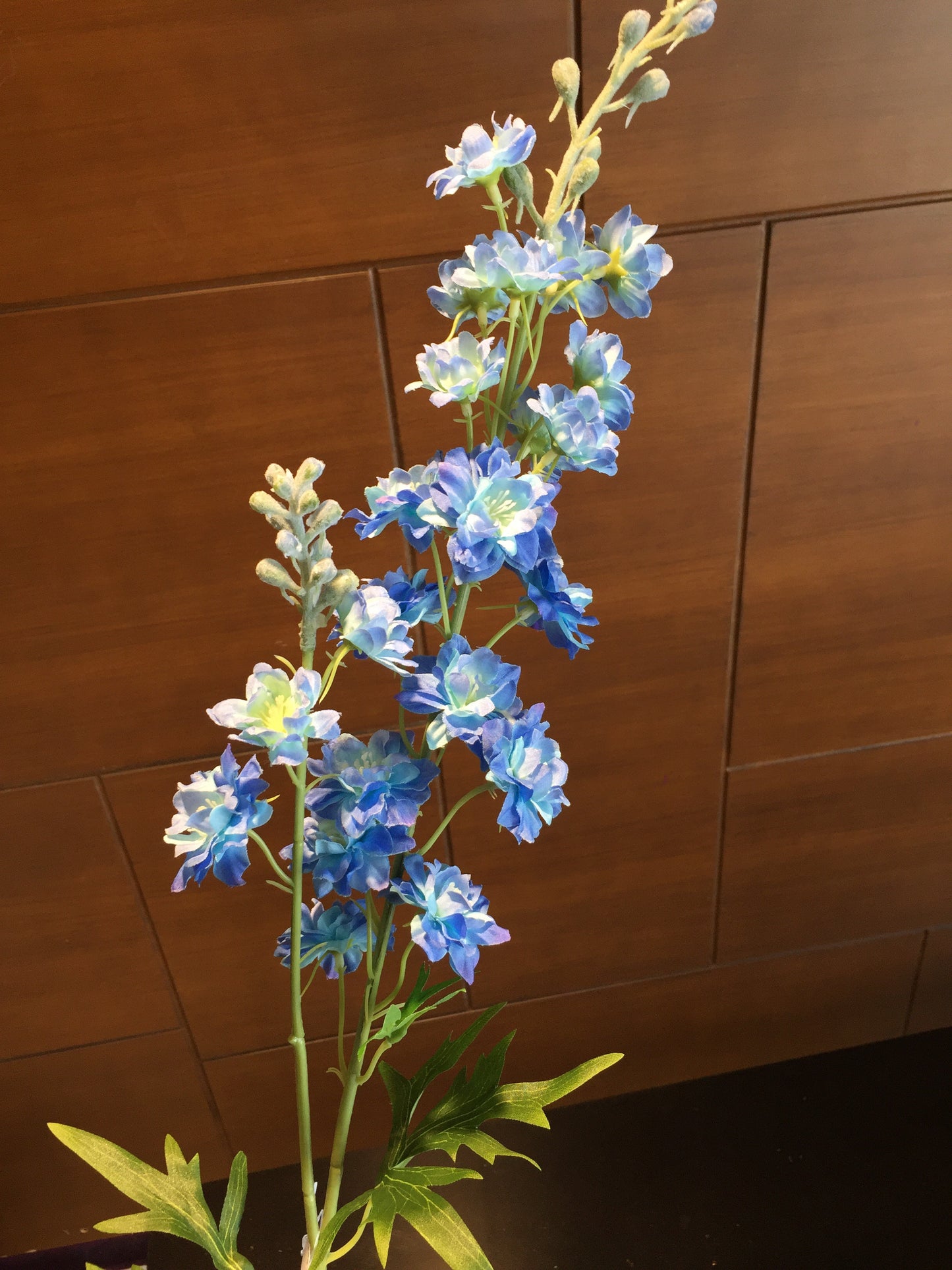 Flor artificial tipo Larkspur (por pieza disponible en: Blanca, Rosa, Lila y Azul)