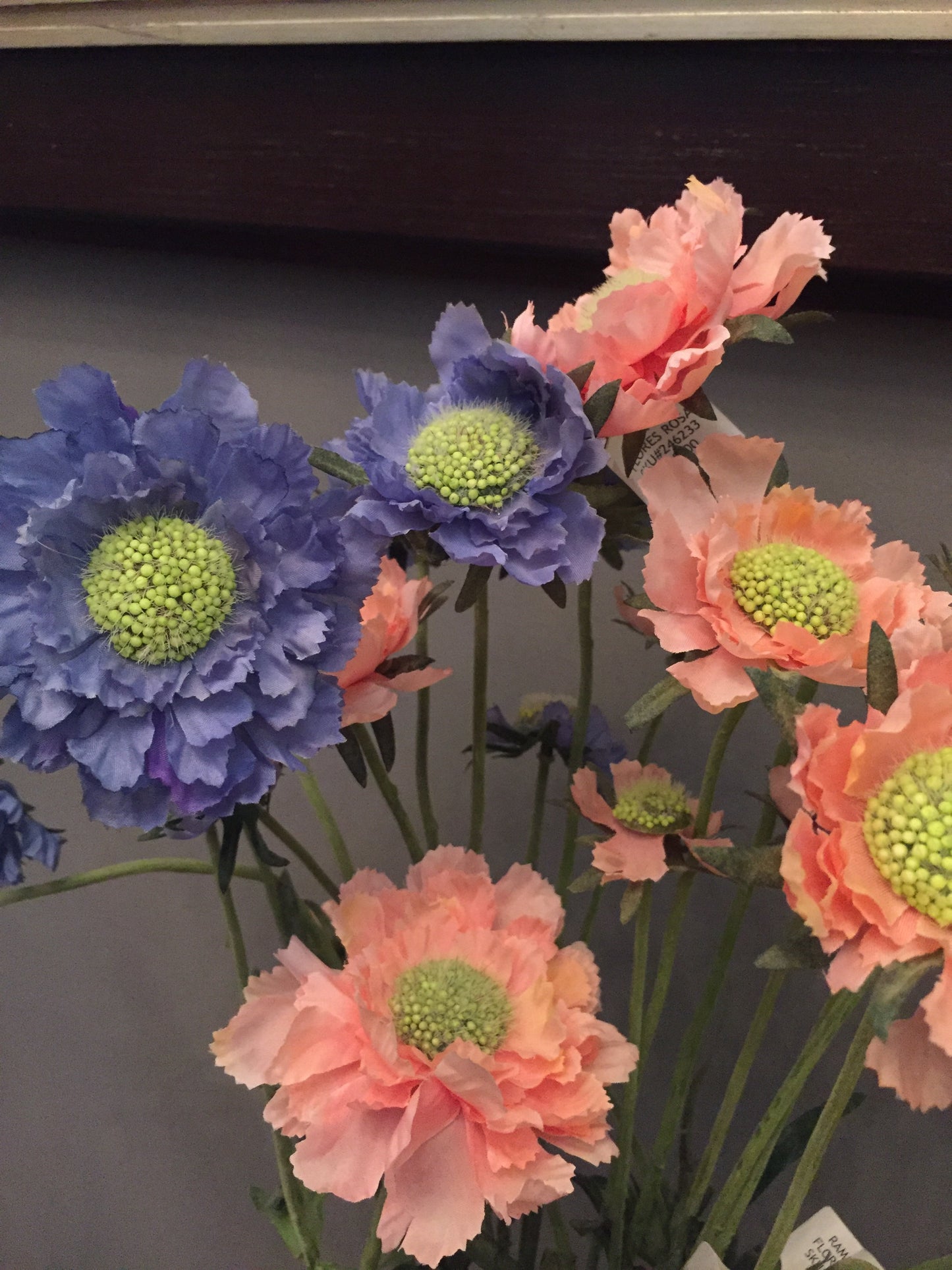 Flor artificial tipo Scabiosa (por pieza disponible en: Rosa y Azul)