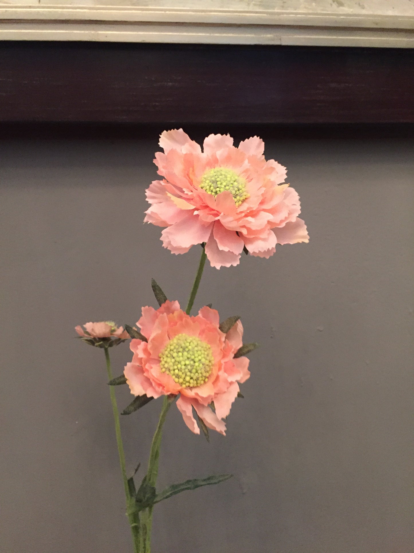 Flor artificial tipo Scabiosa (por pieza disponible en: Rosa y Azul)