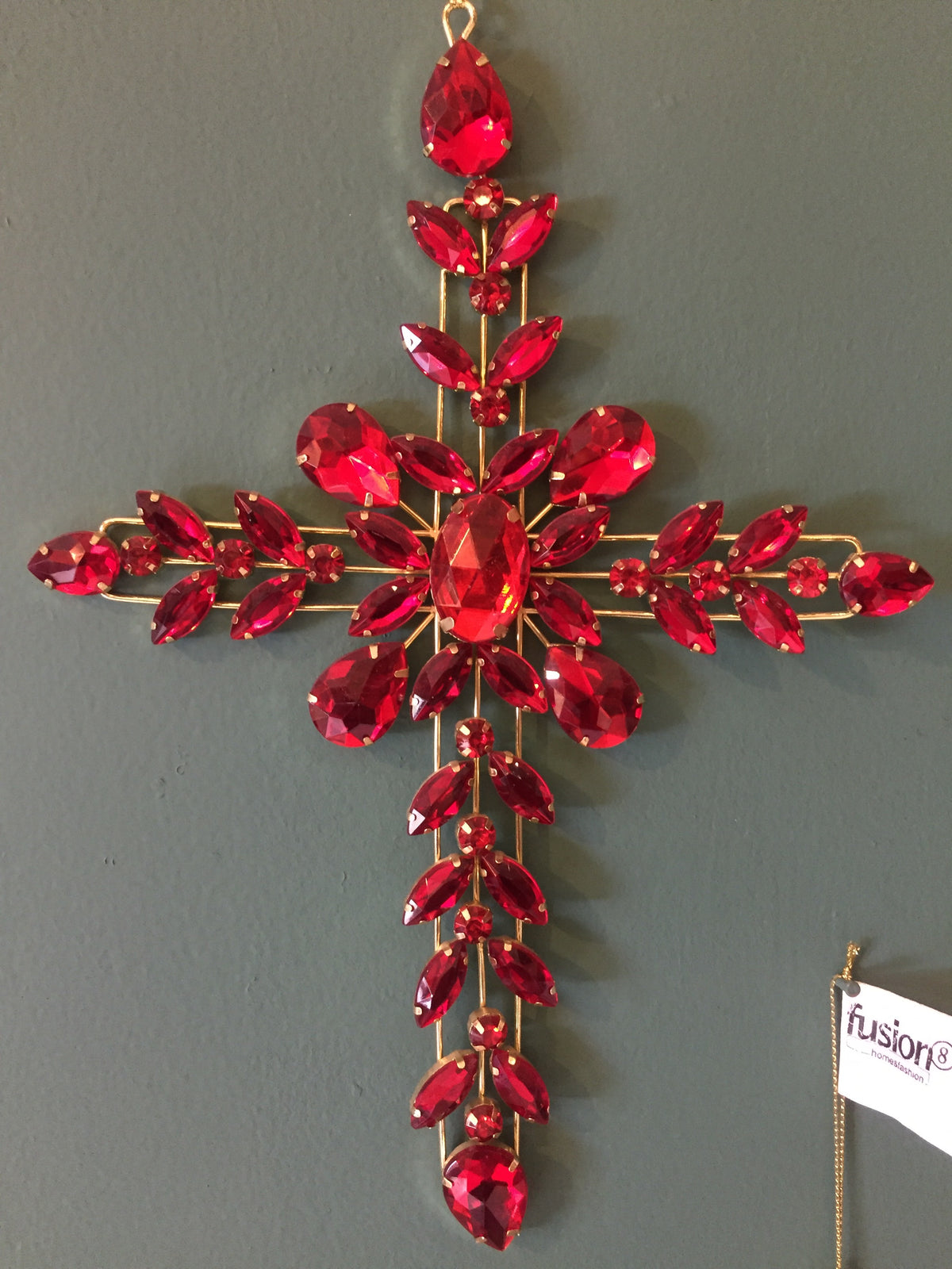 Colguije en Cruz con gemas rojas