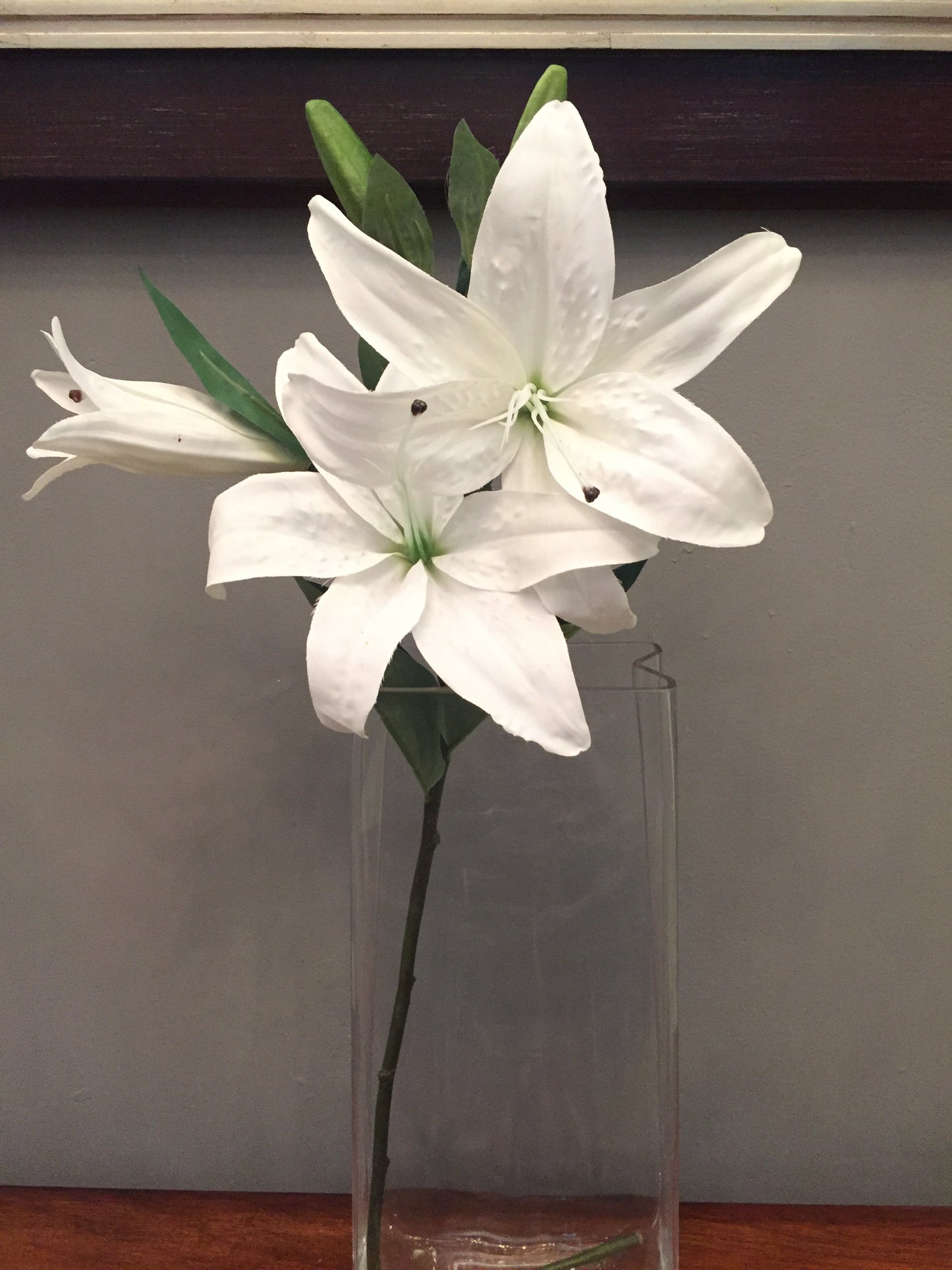 Flor artificial tipo Lily de jardín (por pieza)